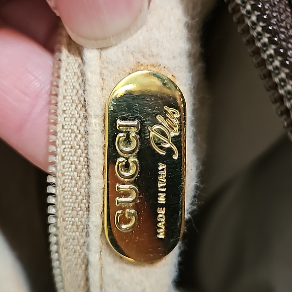 Vintage Gucci Plus Authentic - Picture 9 of 16